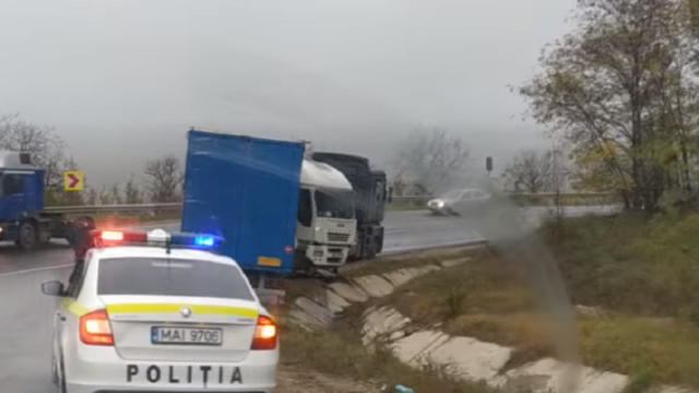 dc1bb5b0-68d6-4599-b123-7e9bbe4659c3