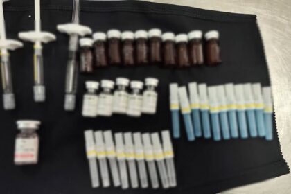 Produse cosmetice injectabile nedeclarate, depistate la frontieră. Două tentative de introducere ilegală