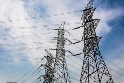 Republica Moldova va primi în continuare energie electrică din România în perioada crizei
