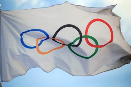 CIO: Sportivii ruşi sunt din nou admişi la Jocurile Olimpice, fără imn şi fără drapel