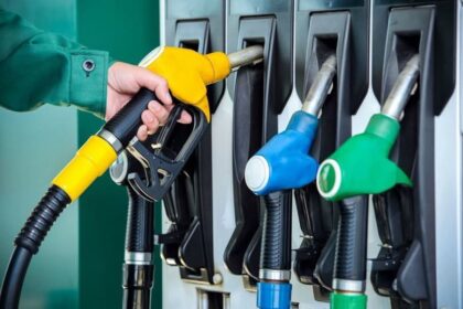 Companiile petroliere, obligate să treacă la motorina de iarnă până pe 16 noiembrie