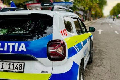 VIDEO | Escrocherii de peste un milion de lei în Moldova. Cinci bărbați, reținuți pentru legături cu o grupare din stânga Nistrului
