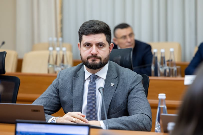 Micii producători de energie verde ar putea scăpa de unele costuri suplimentare. Guvernul testează o nouă platformă digitală