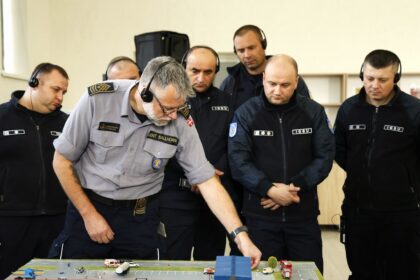 Salvatorii moldoveni, instruiți de experți danezi. Cum se pregătesc pentru intervenții în situații de urgență