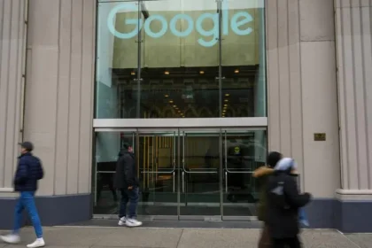 Cutremur pe Wall Street: Google Alphabet a scăzut cu 13% într-o singură zi din cauza AI