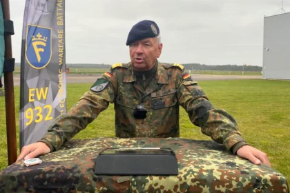 Armata germană testează capacitățile de război electronic la granița Rusiei. „Domeniul cibernetic nu este încă în război, dar nu mai este nici pace”